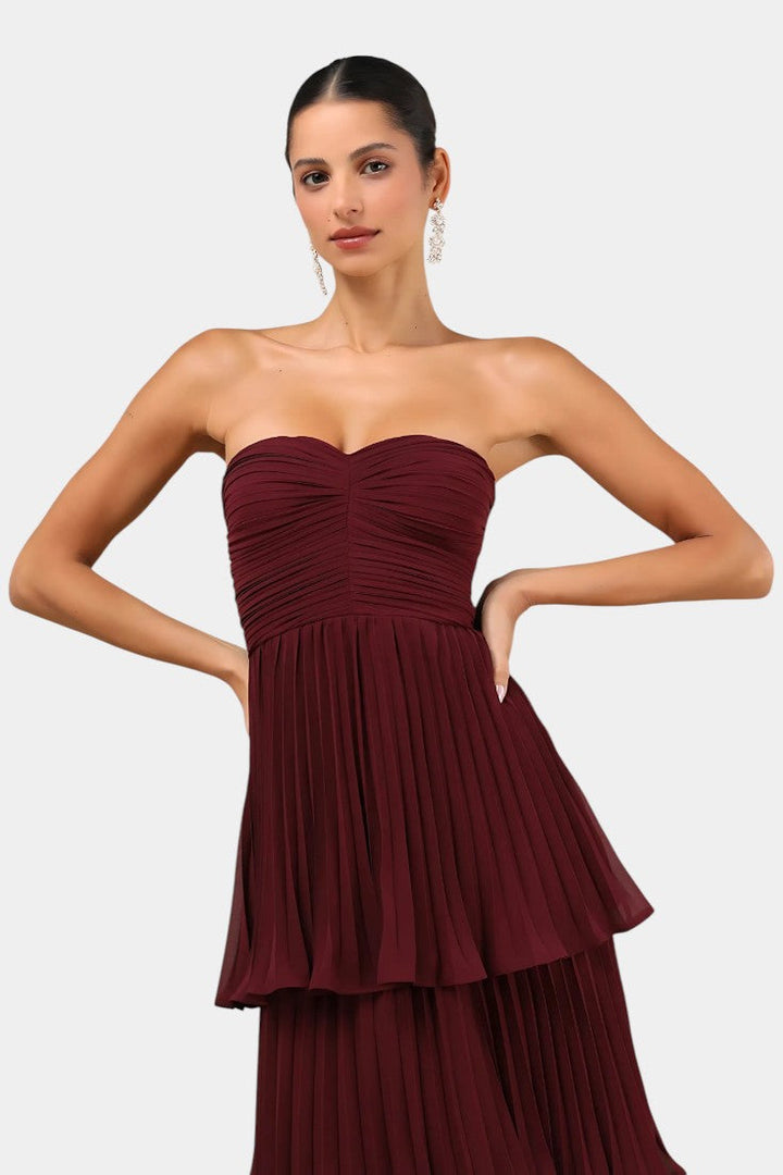 June Vestido con Volantes y Escote Corazón