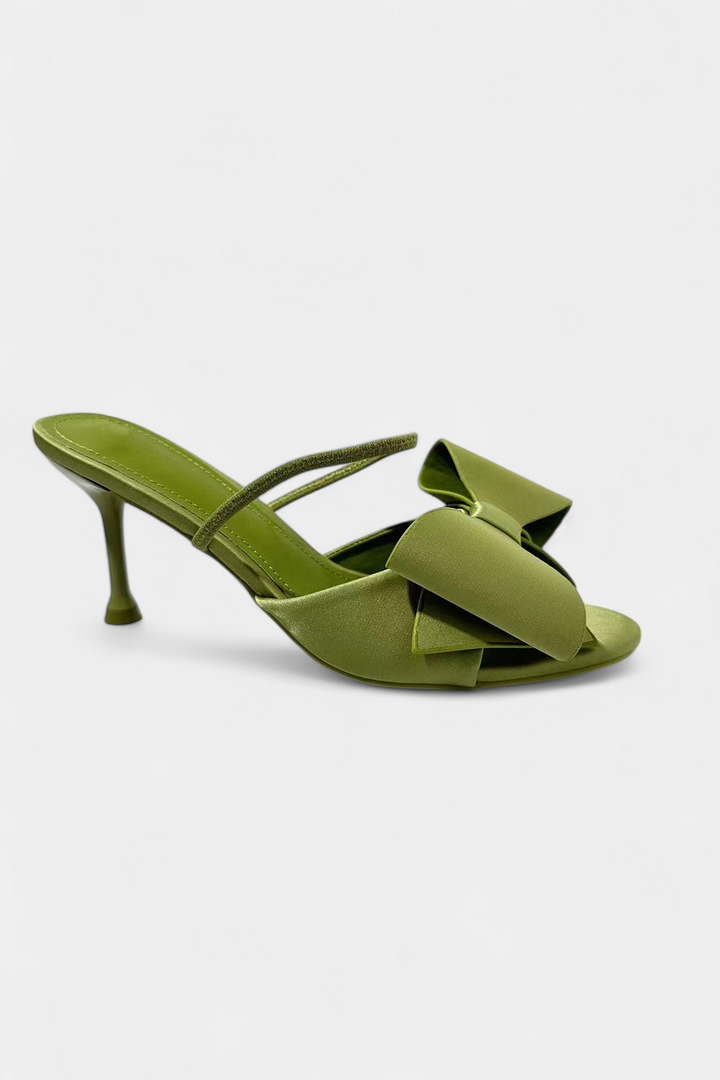 Tacones Puntiagudos de Cuero Sintético