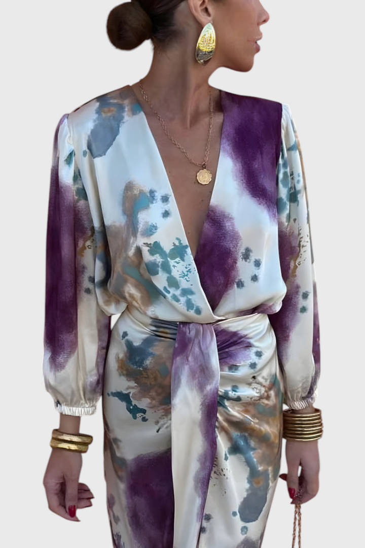 Elara El vestido maxi con cuello en V anudado