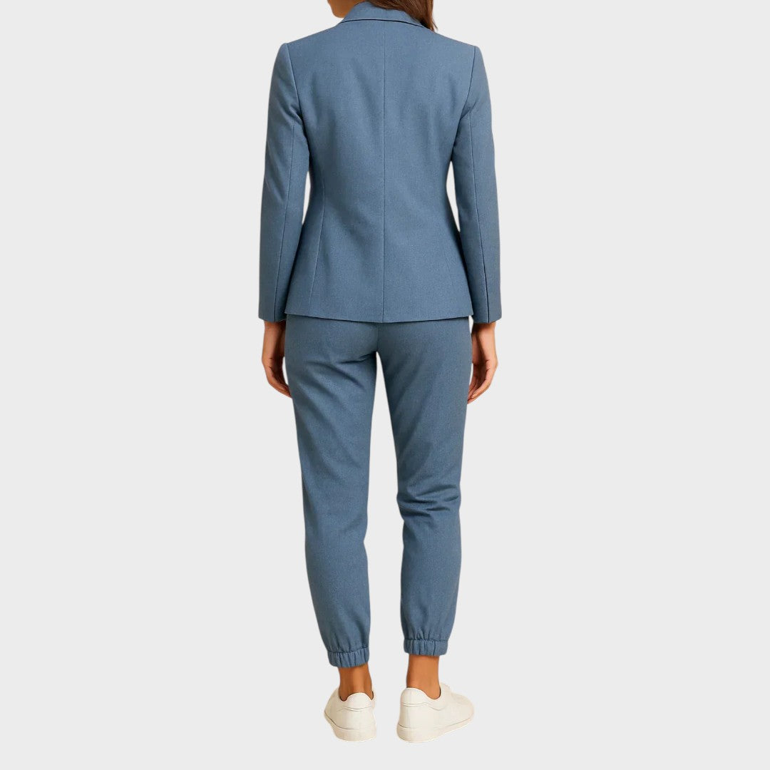 Anastazia | Elegante conjunto con chaqueta y pantalón