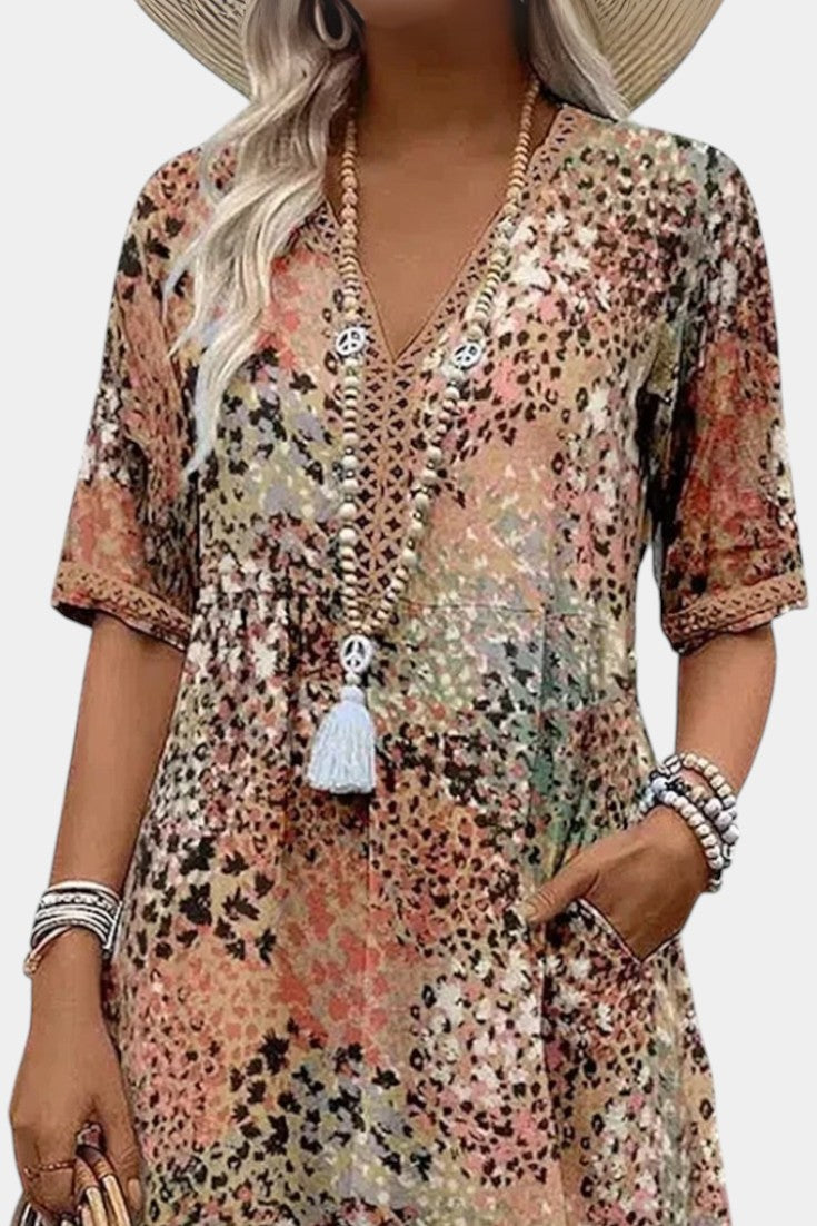 Perla Vestido Boho con Estampado Floral y Detalles en Crochet
