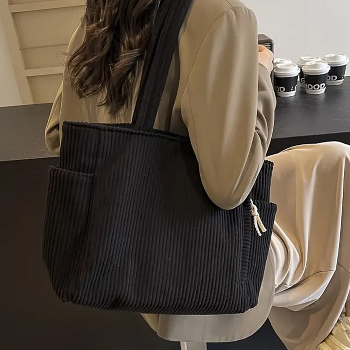 Martina | Bolso de mano de canalé con detalle de cordón