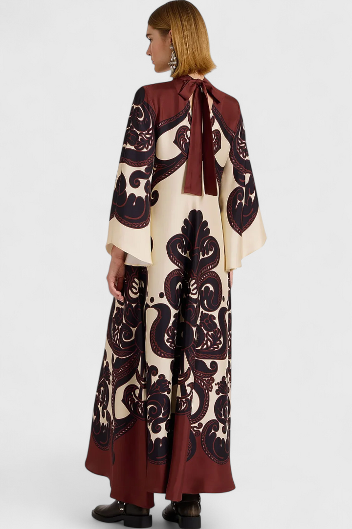 Maritza Vestido con Estampado de Grenadilla y Cuello Alto