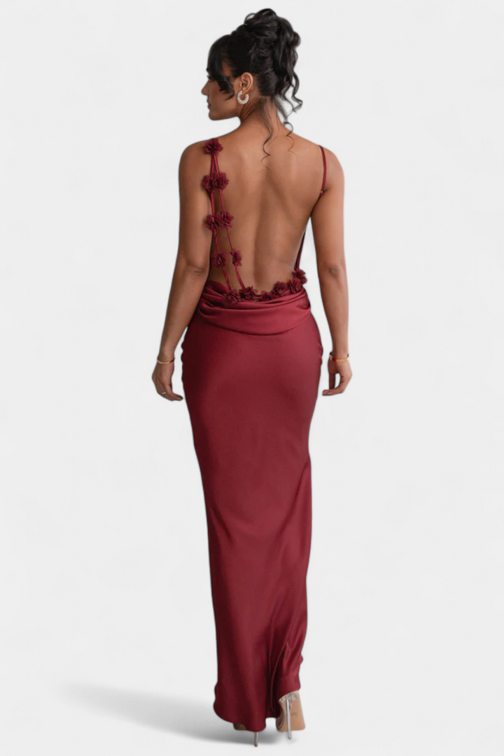Mercedes Vestido de Novia con Detalle de Flores y Cuello Drapeado
